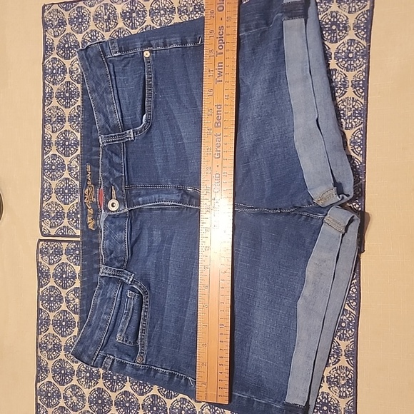 ⭐️3/$20⭐️Arizona shorts - Picture 4 of 5